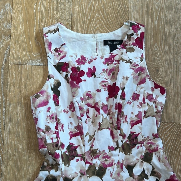 White House Black Market Flare Dress - Picture 3 of 11